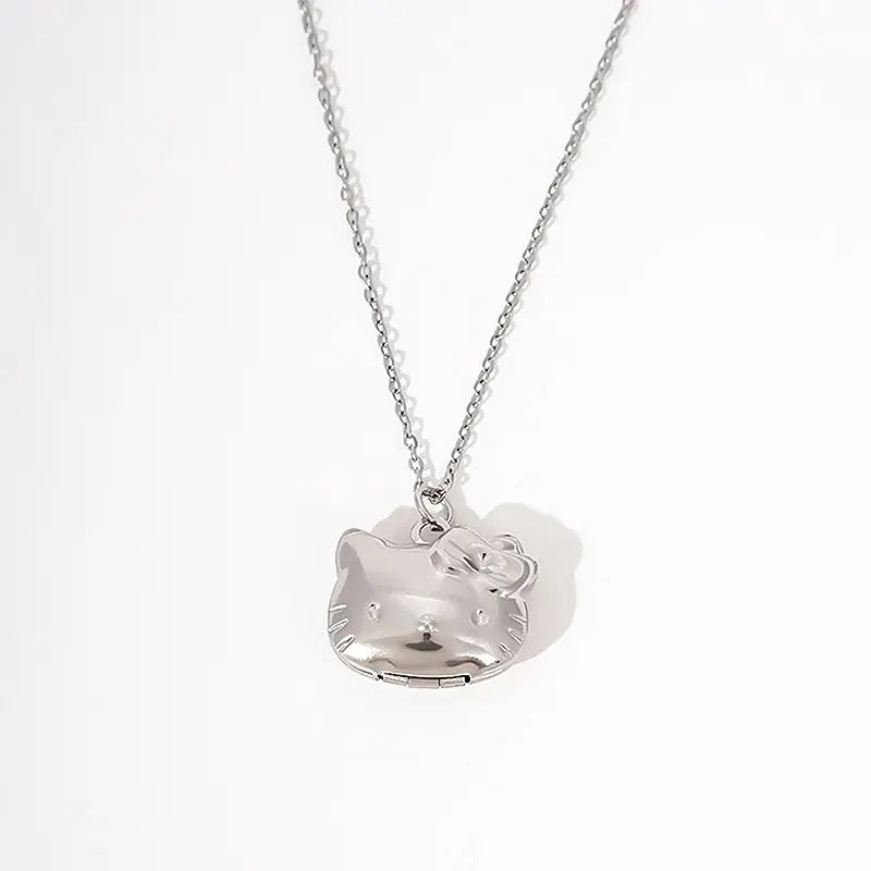 Hello kitty photo necklace