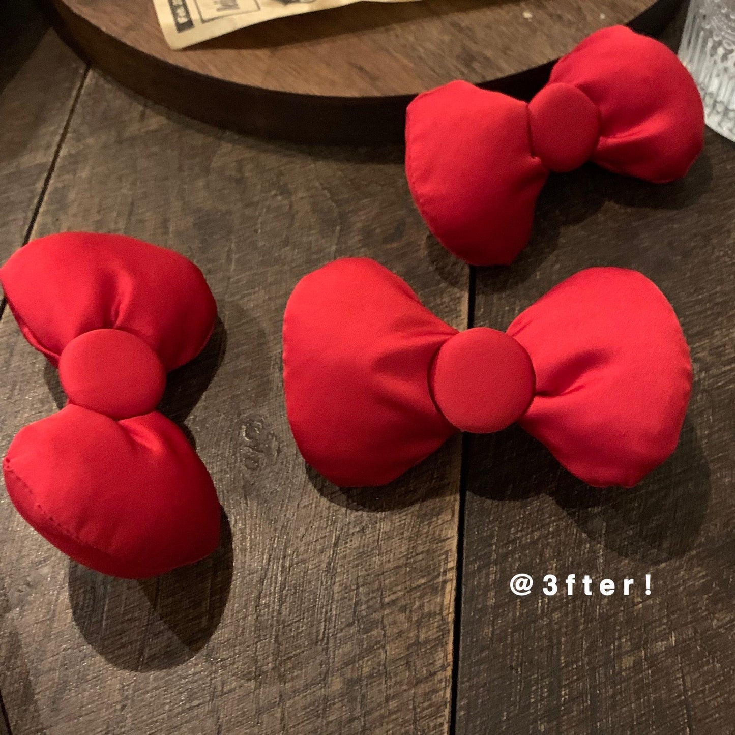 Red bow