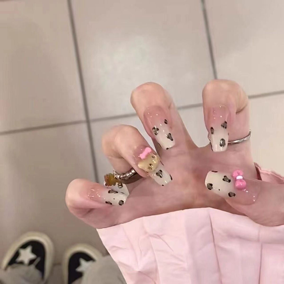 Hello kitty nails